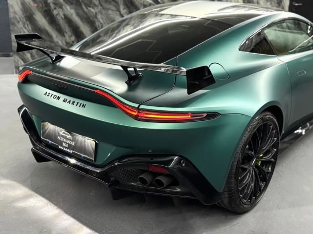 Aston Martin Vantage