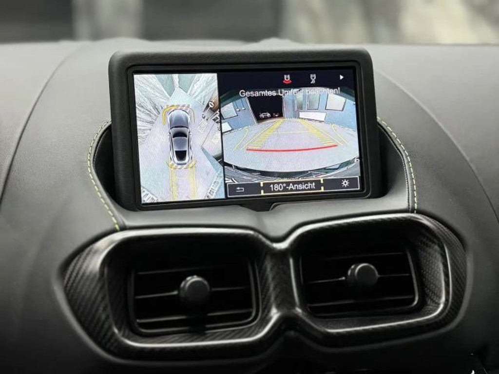 Aston Martin Vantage