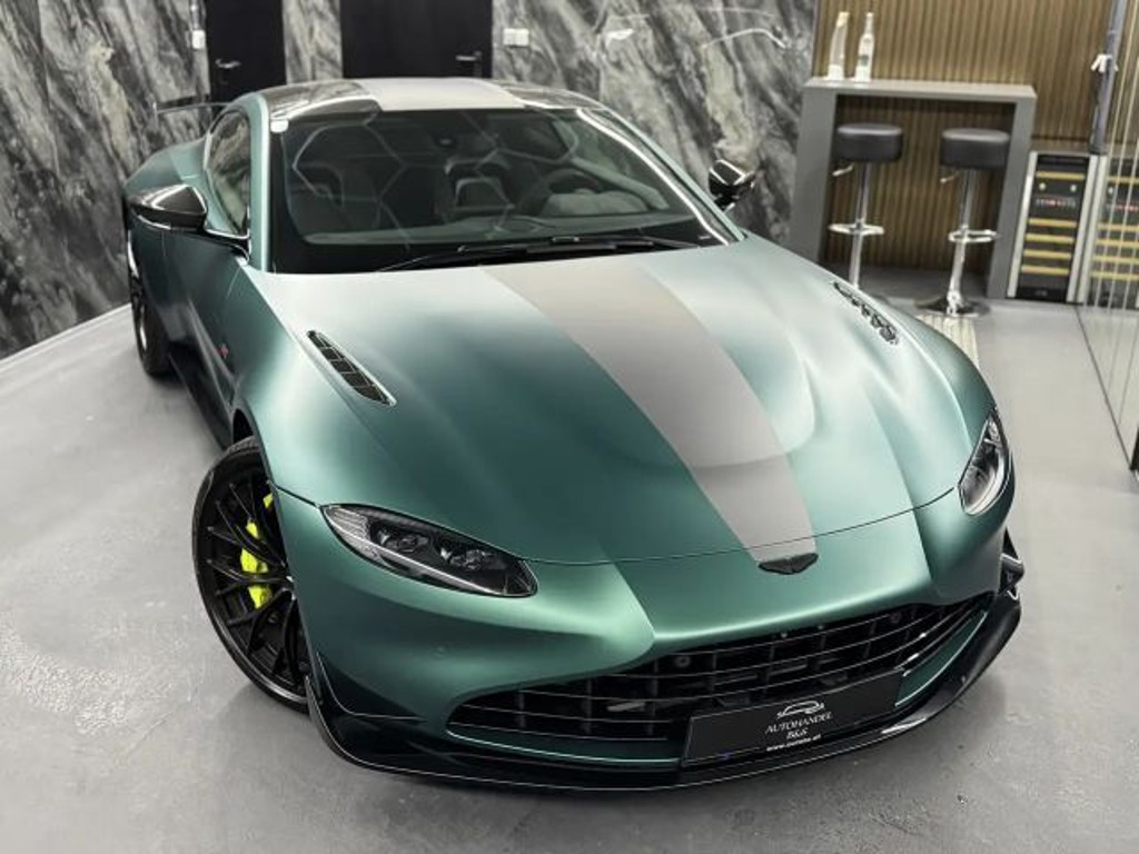 Aston Martin Vantage