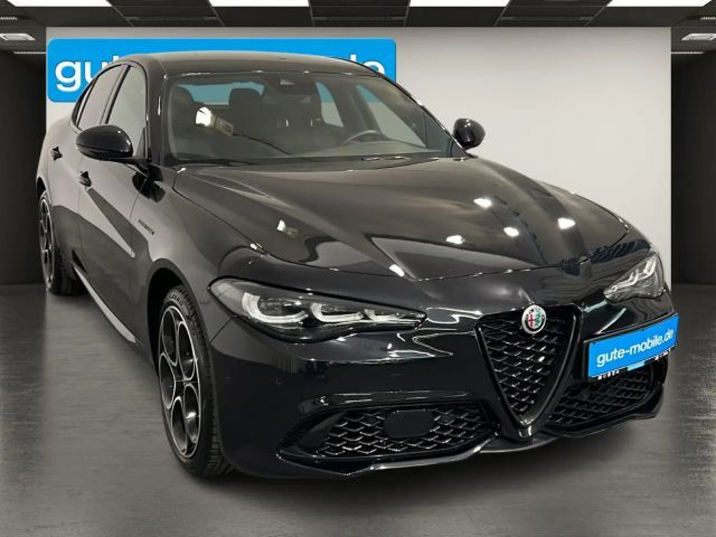 Alfa Romeo Giulia 2023 Benzine