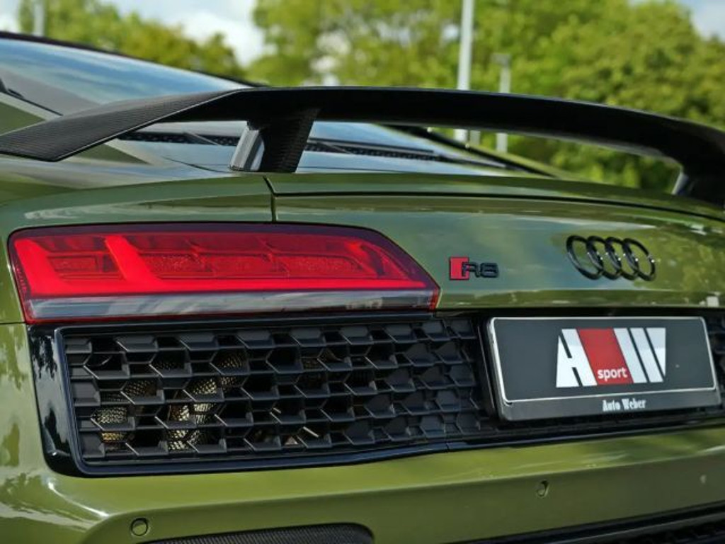 Audi R8