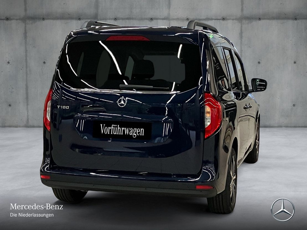 Mercedes-Benz T 180