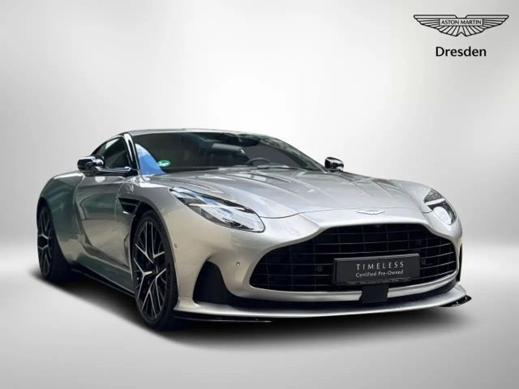 Aston Martin DB12