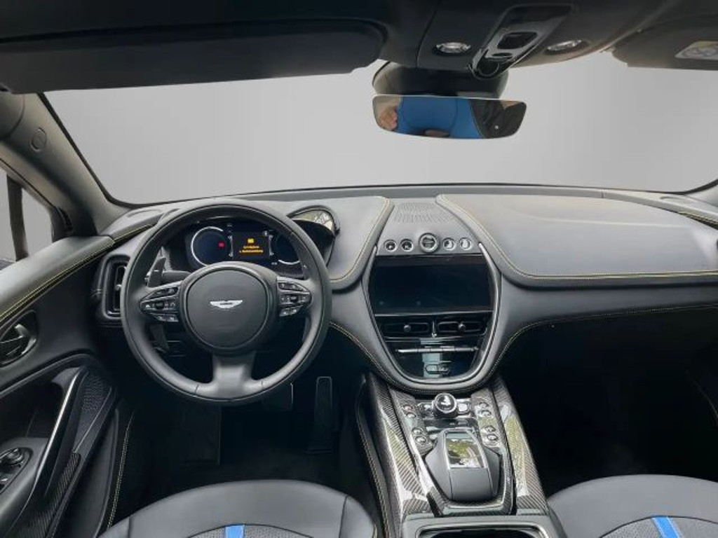 Aston Martin DBX