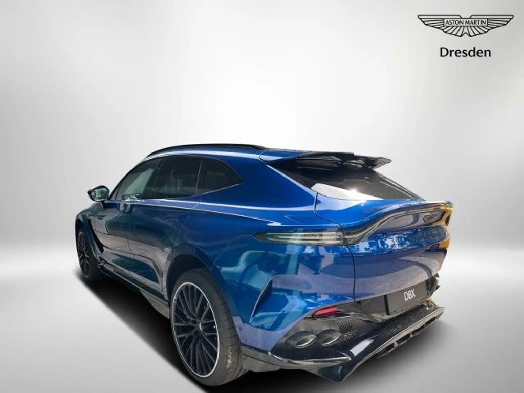 Aston Martin DBX