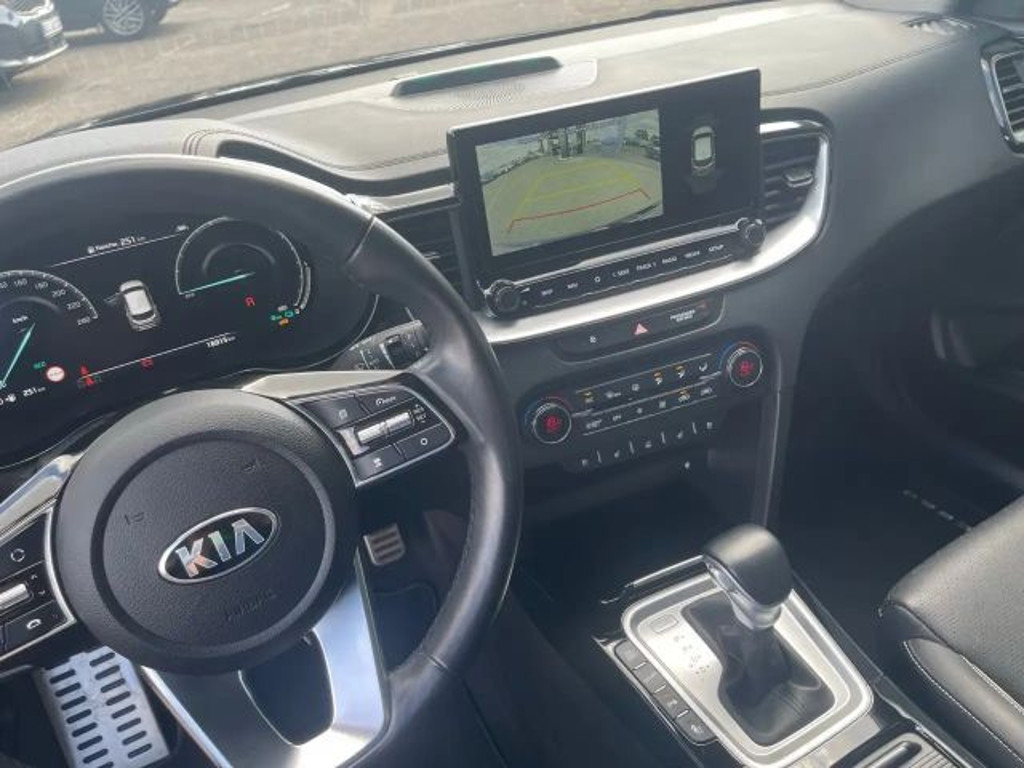 Kia XCeed