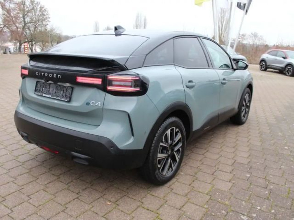 Citroën Ë-C4