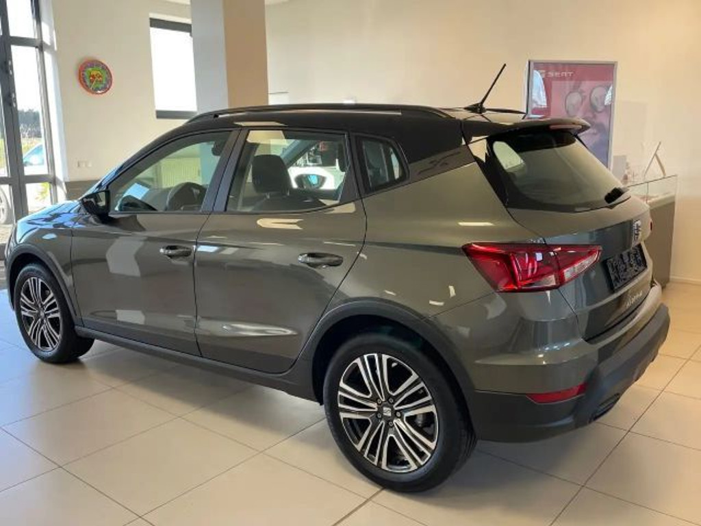 Seat Arona