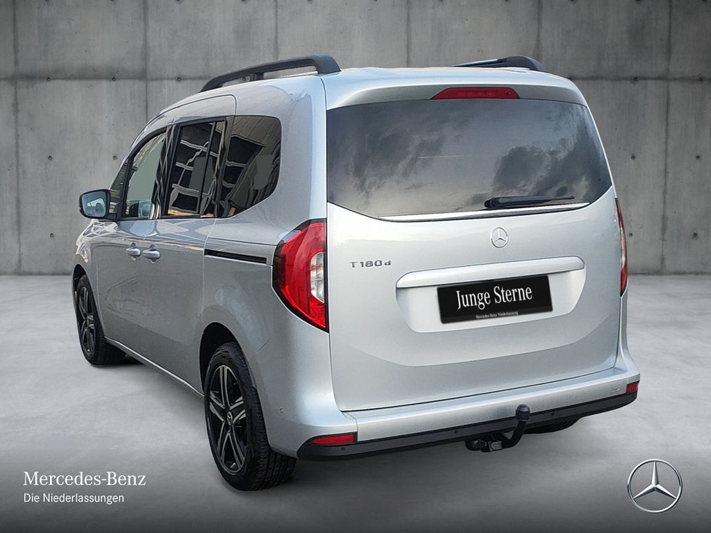 Mercedes-Benz T 180