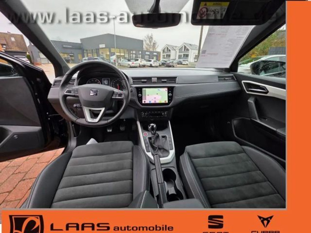 Seat Arona