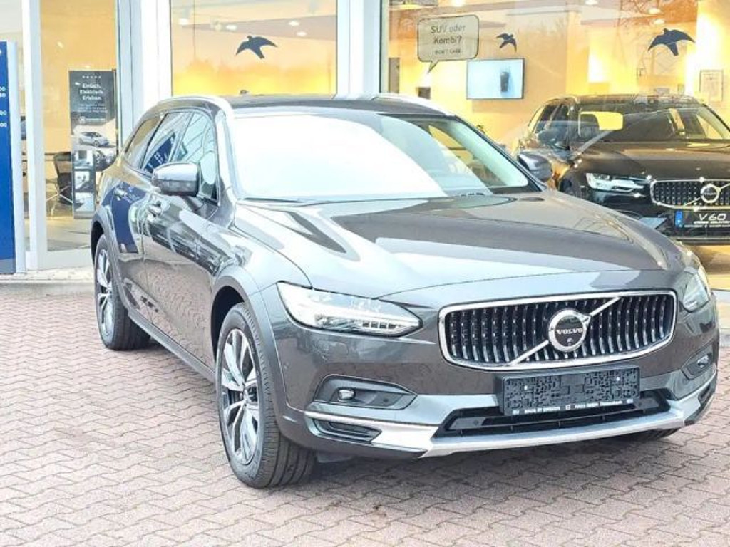 Volvo V90 Cross Country