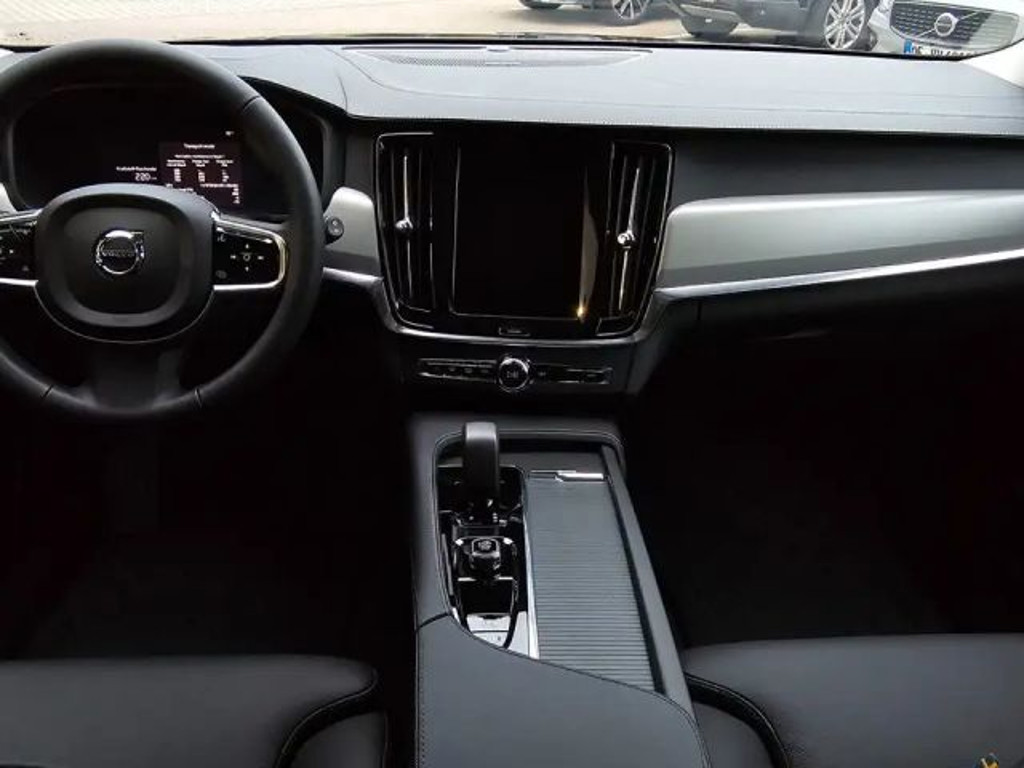 Volvo V90 Cross Country