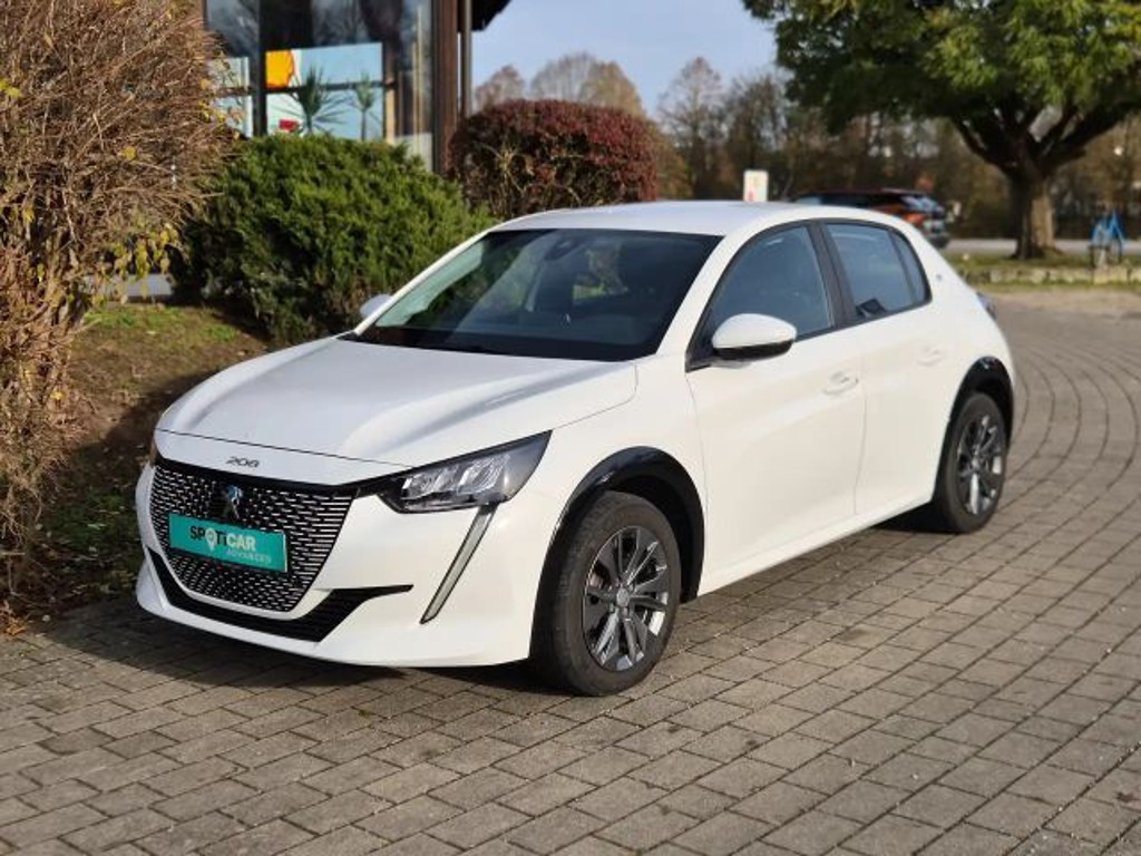 Peugeot e-208