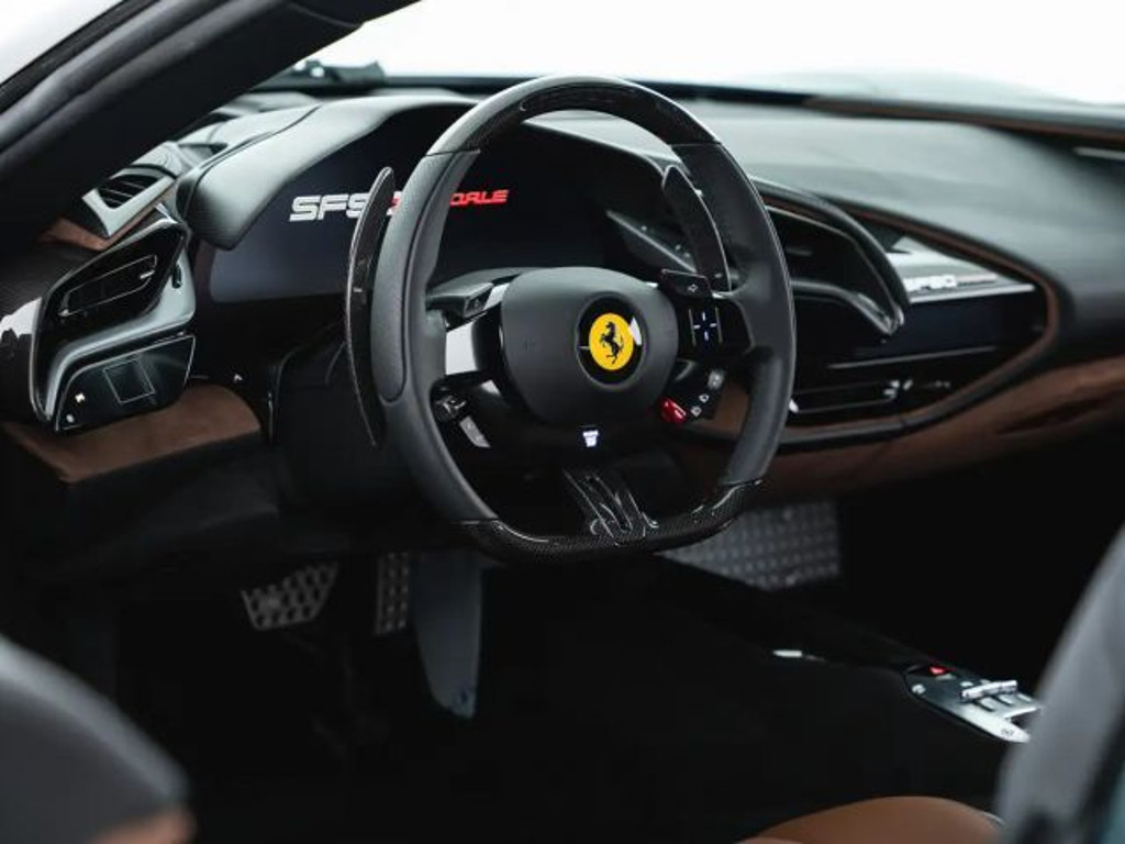 Ferrari SF90