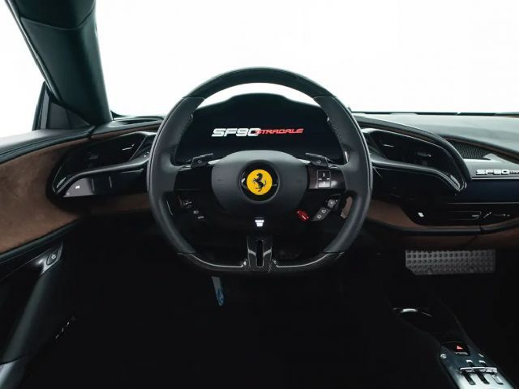 Ferrari SF90