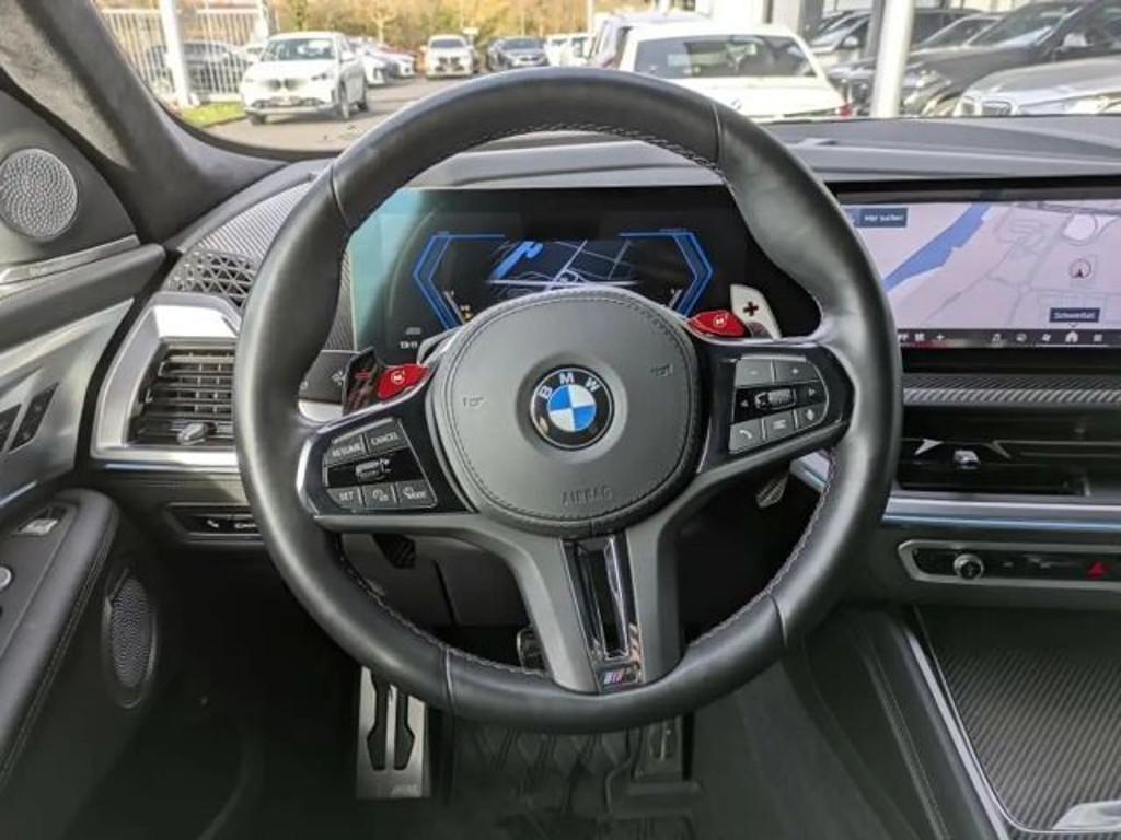 BMW XM