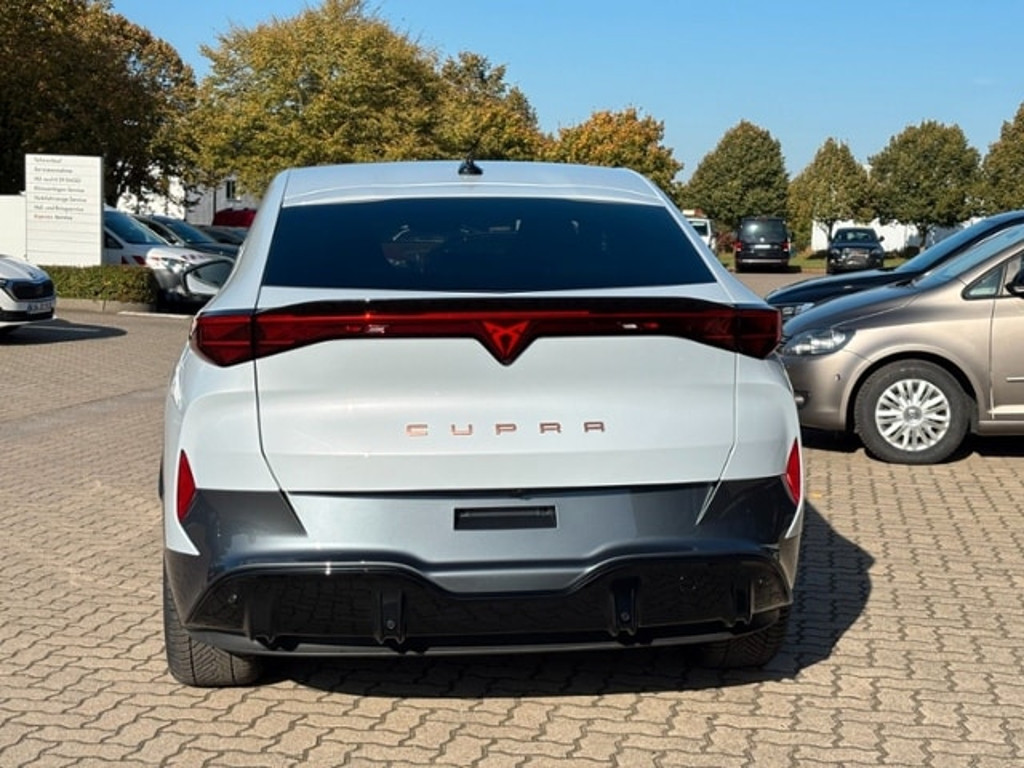 Cupra Tavascan