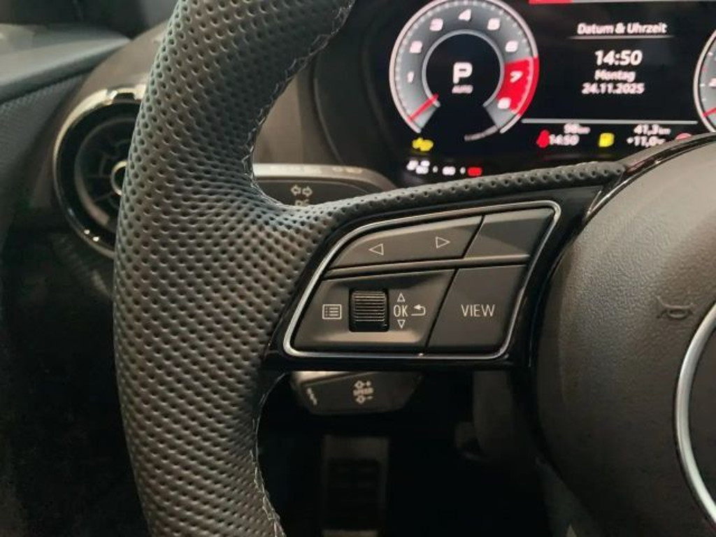 Audi SQ2