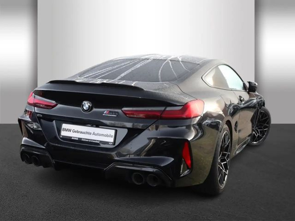 BMW M8