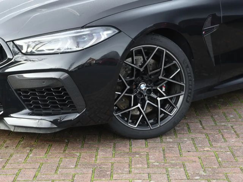 BMW M8