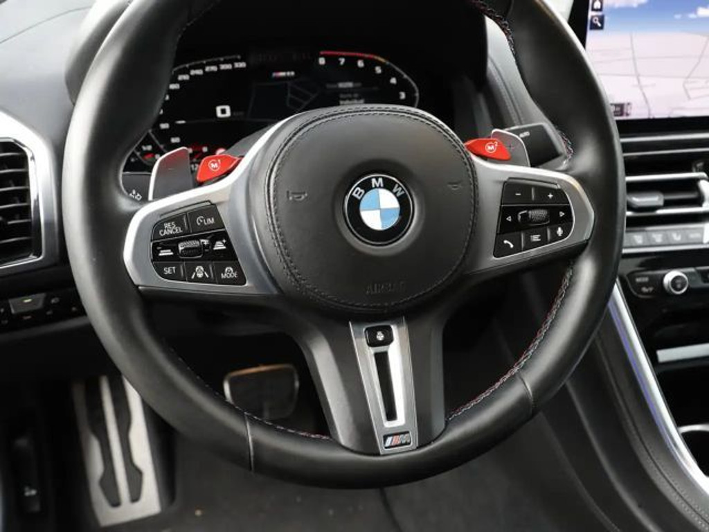 BMW M8