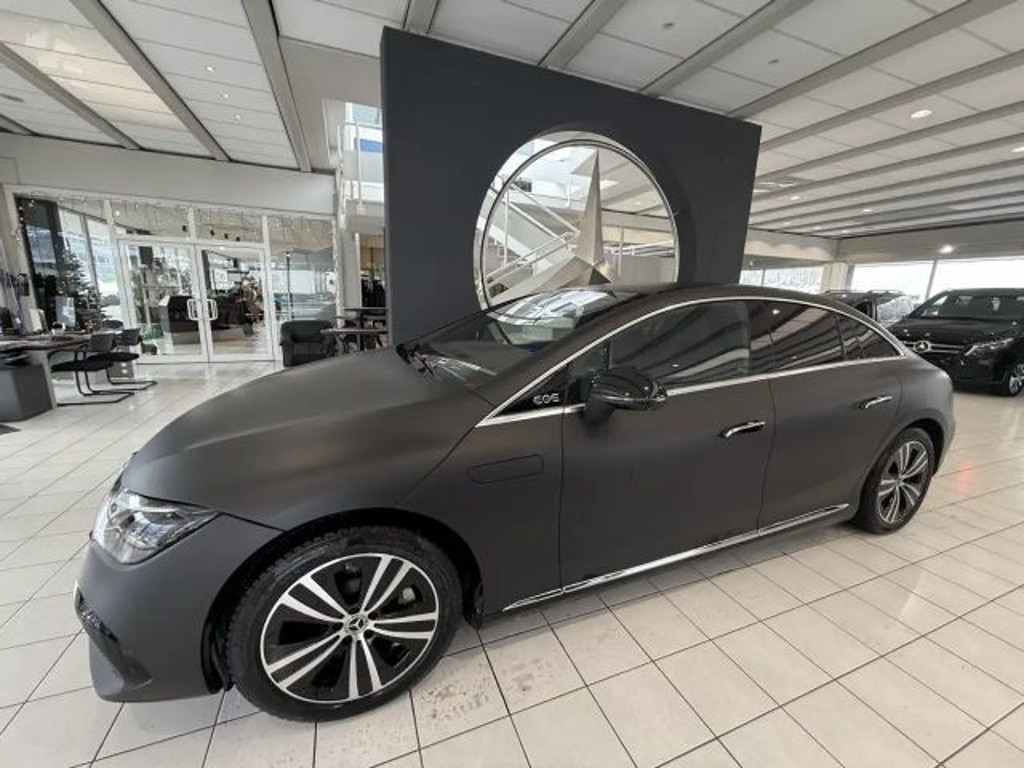 Mercedes-Benz EQE
