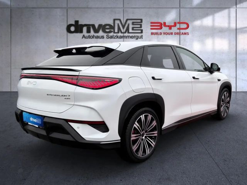 BYD Sealion 7