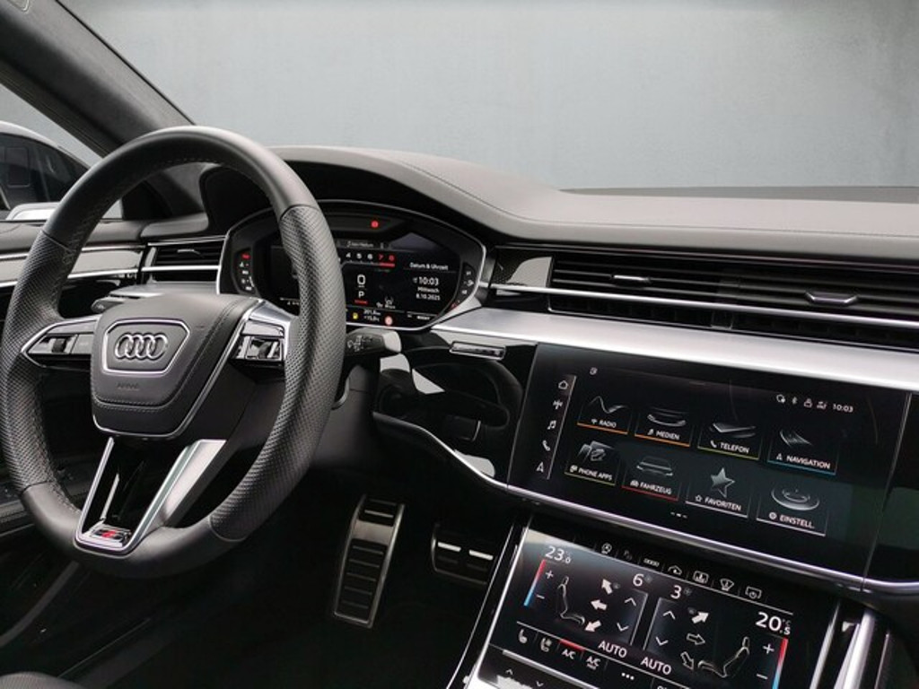 Audi S8