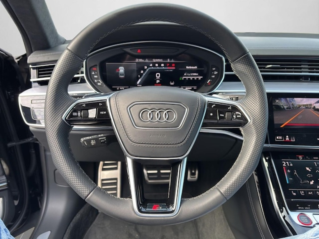 Audi S8
