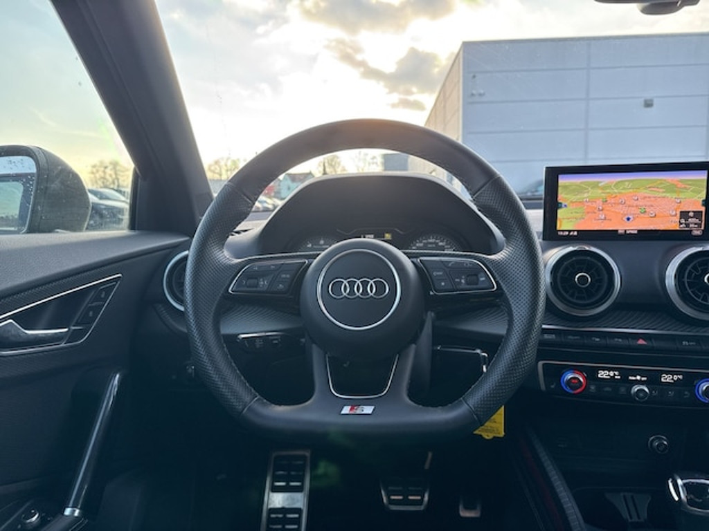 Audi SQ2