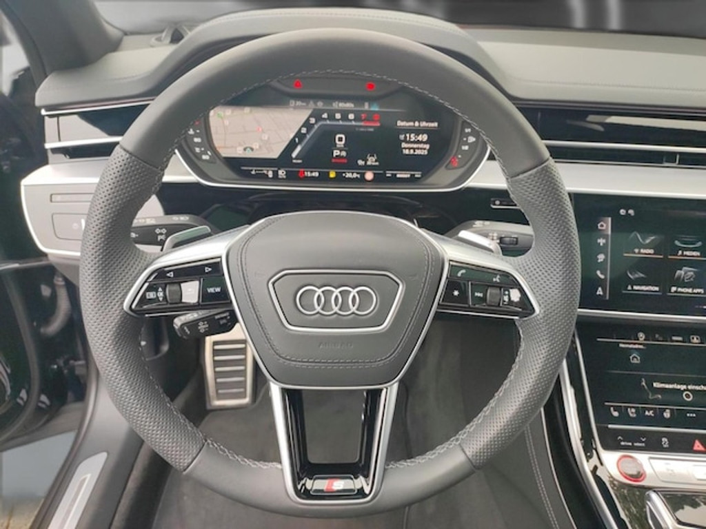 Audi S8