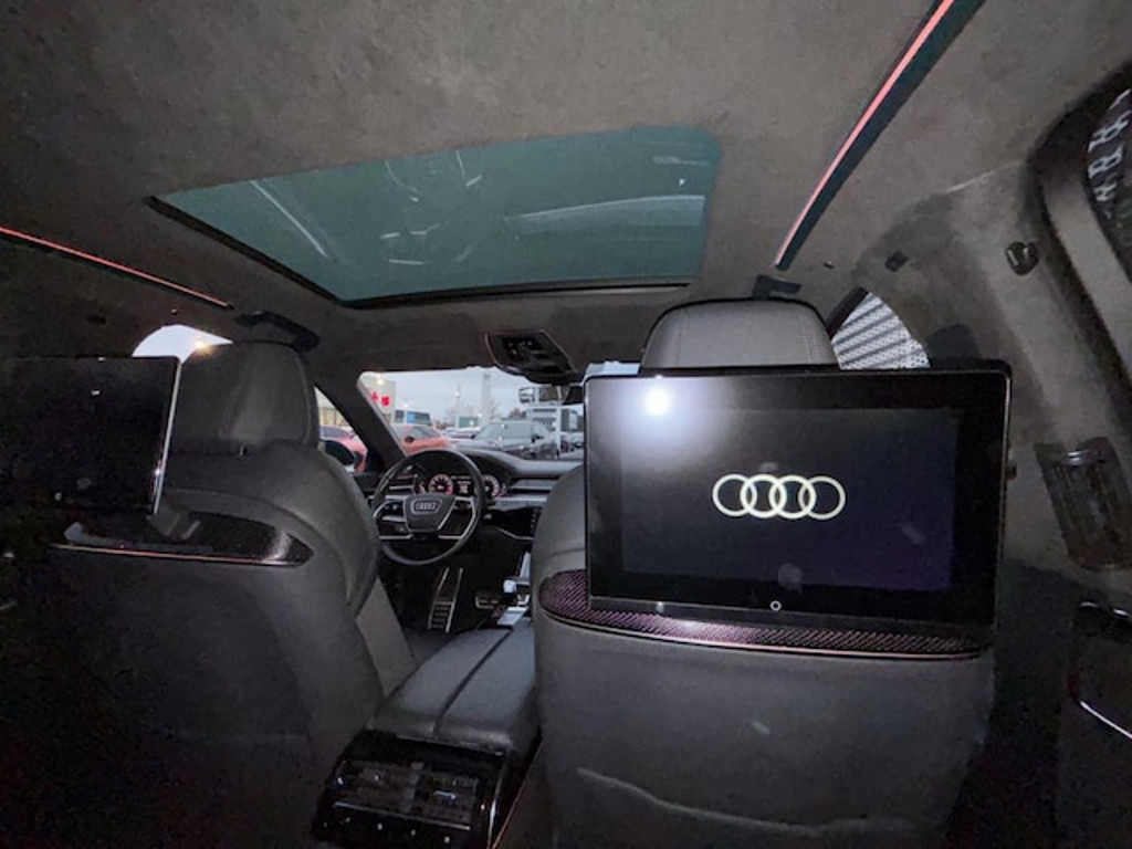 Audi S8