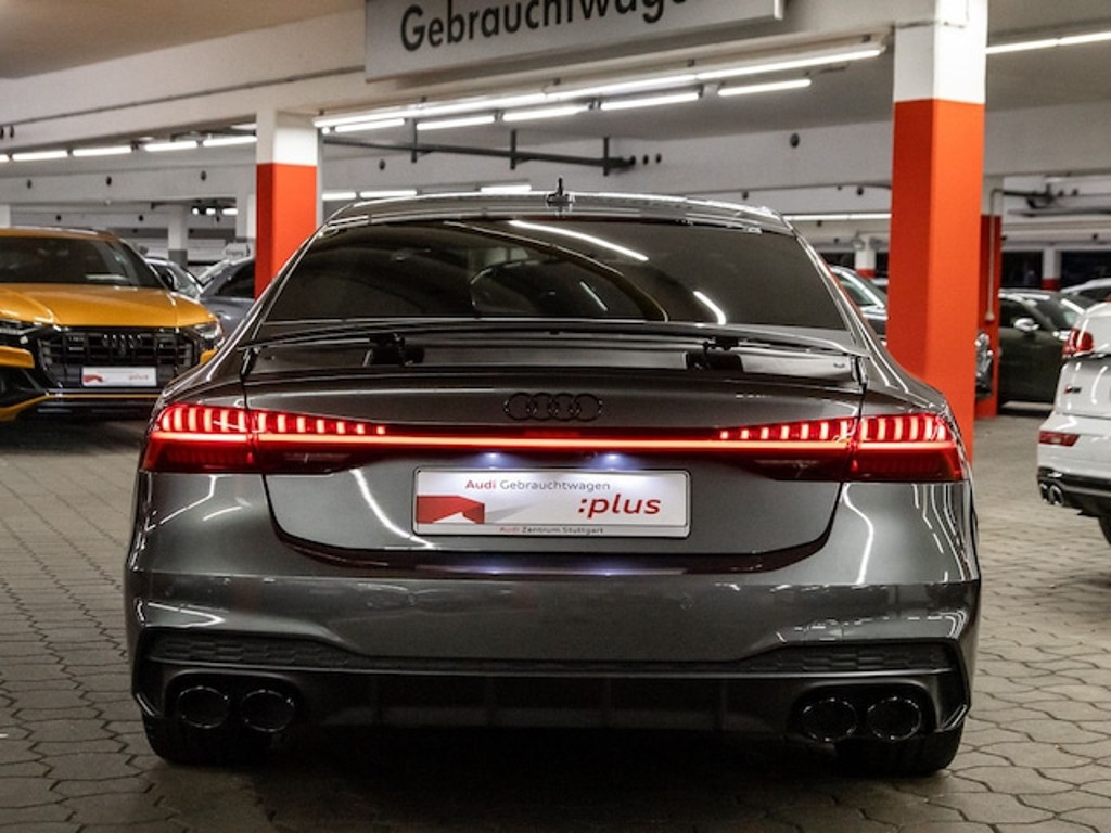 Audi S7