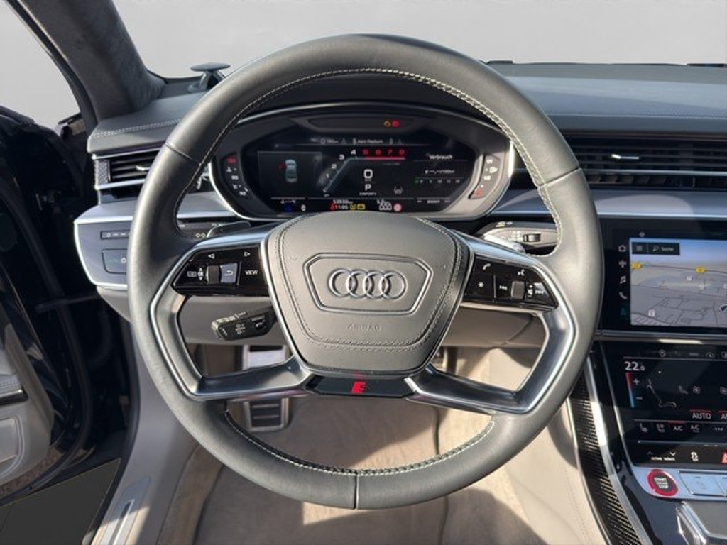 Audi S8
