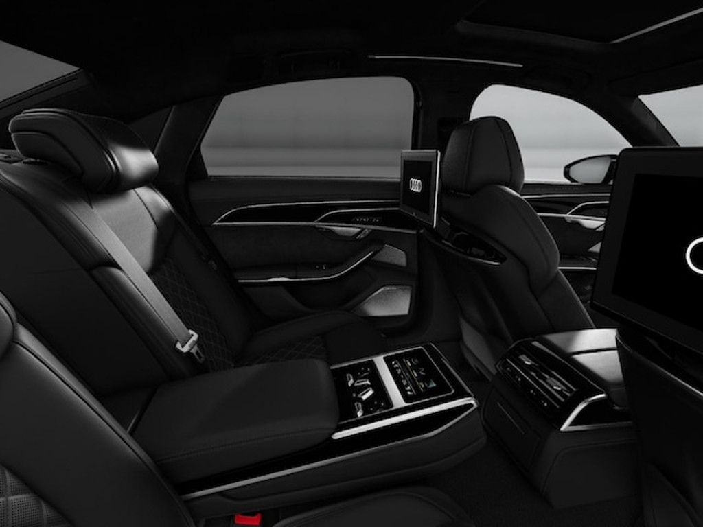 Audi S8