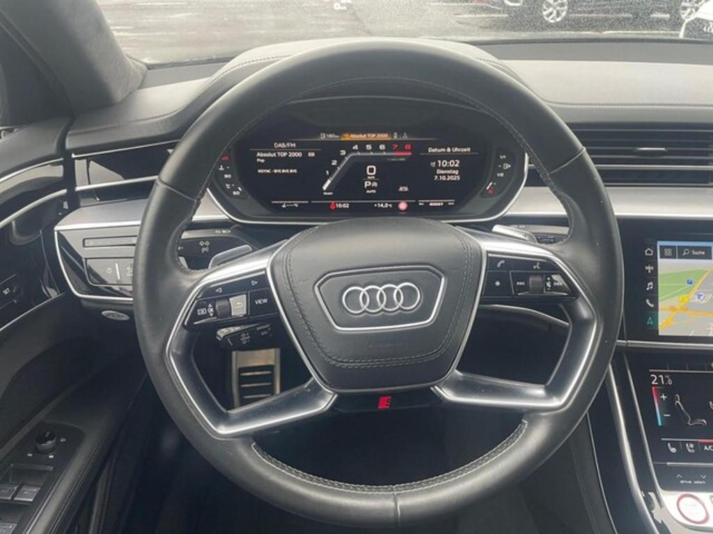 Audi S8