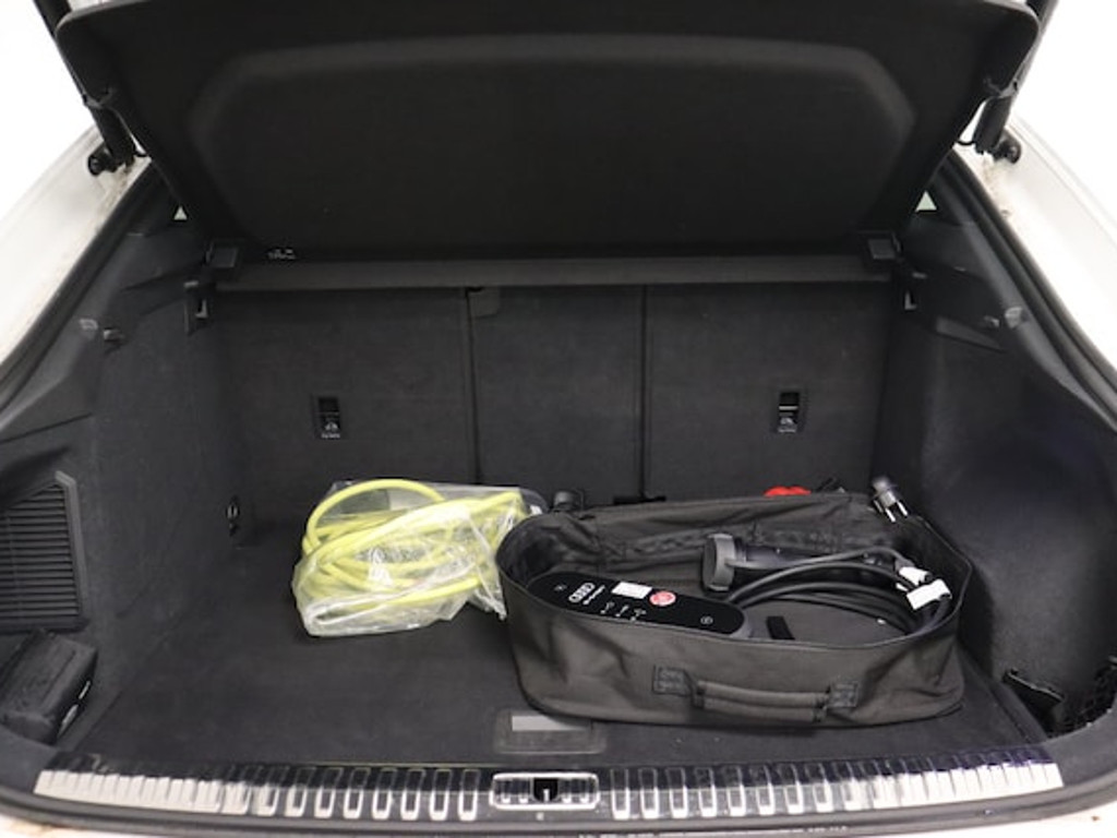 Audi Q3 2022 Hybride Benzine