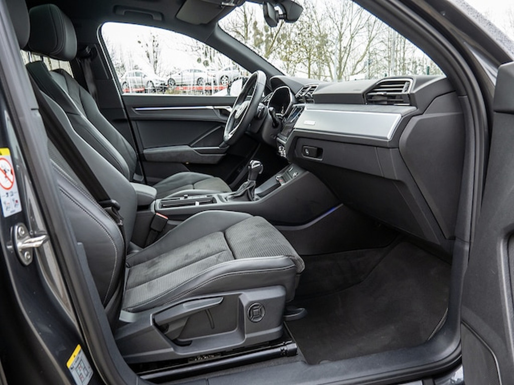 Audi Q3 2022 Hybride Benzine