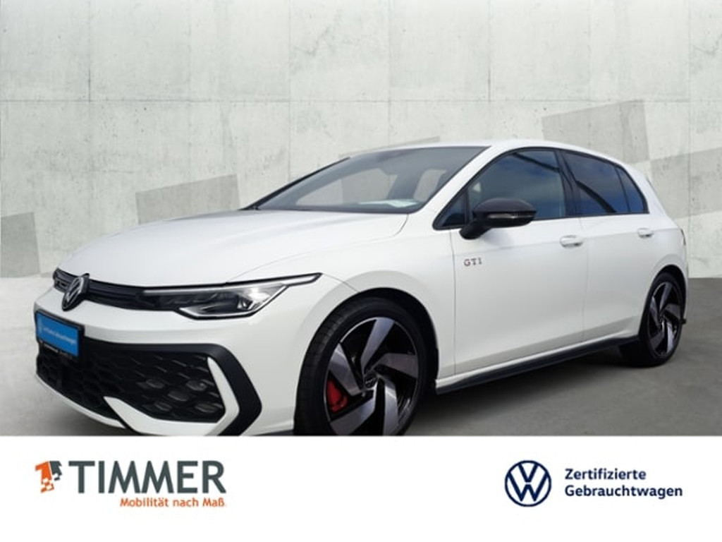 Volkswagen Golf 2024 Benzine