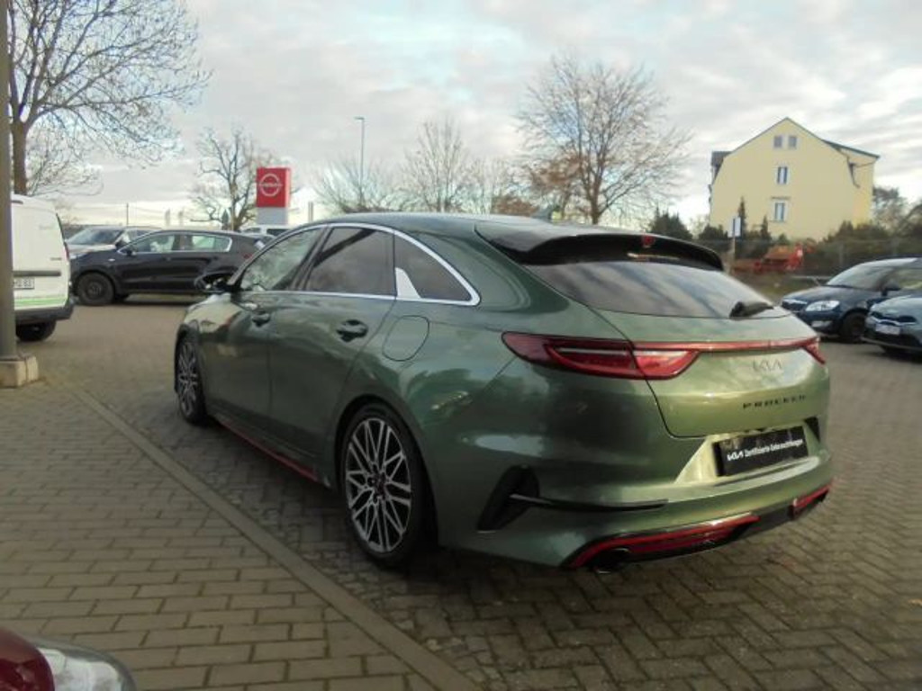Kia ProCeed