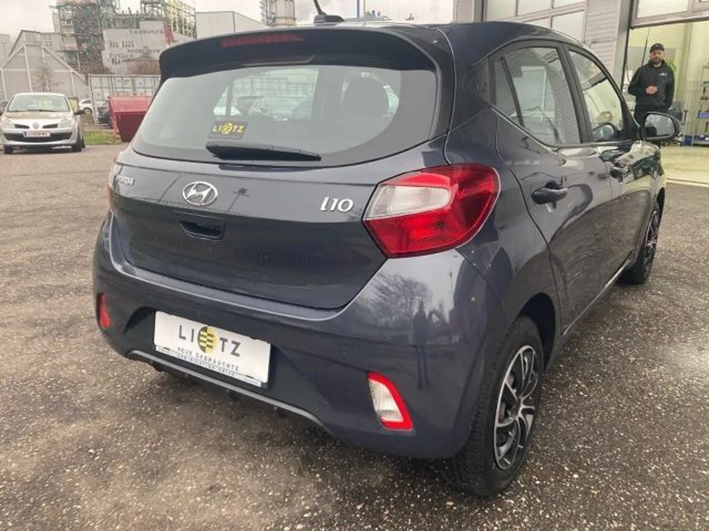 Hyundai i10