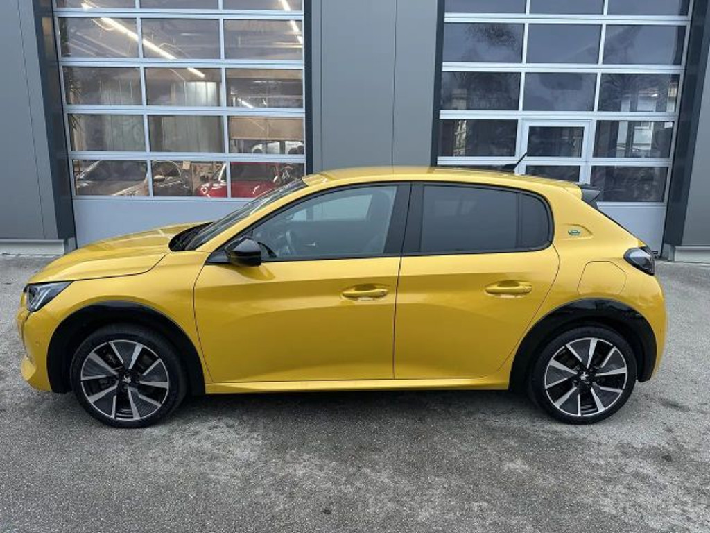 Peugeot e-208