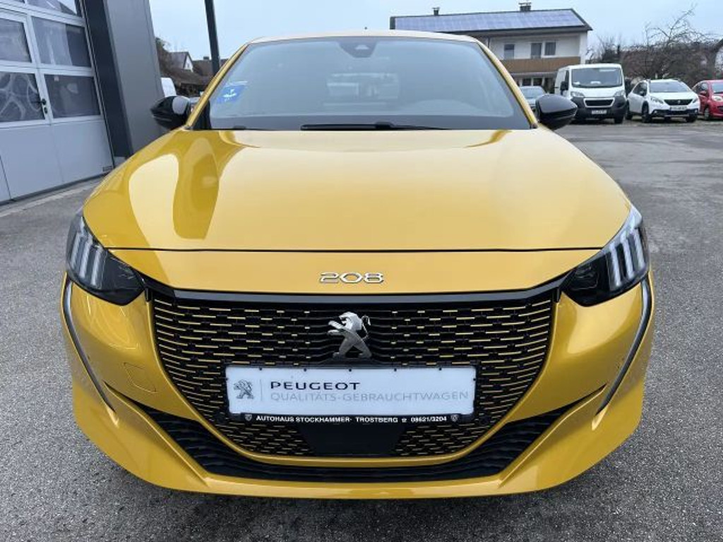 Peugeot e-208
