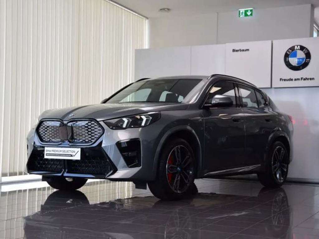 BMW iX2