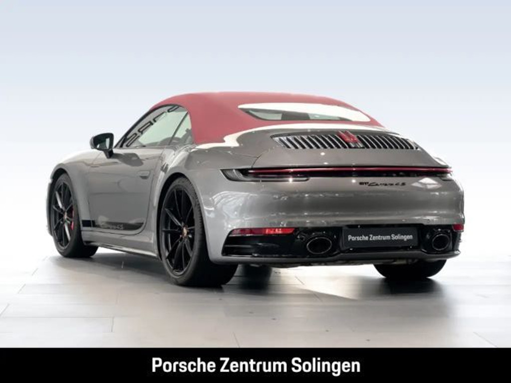Porsche 992