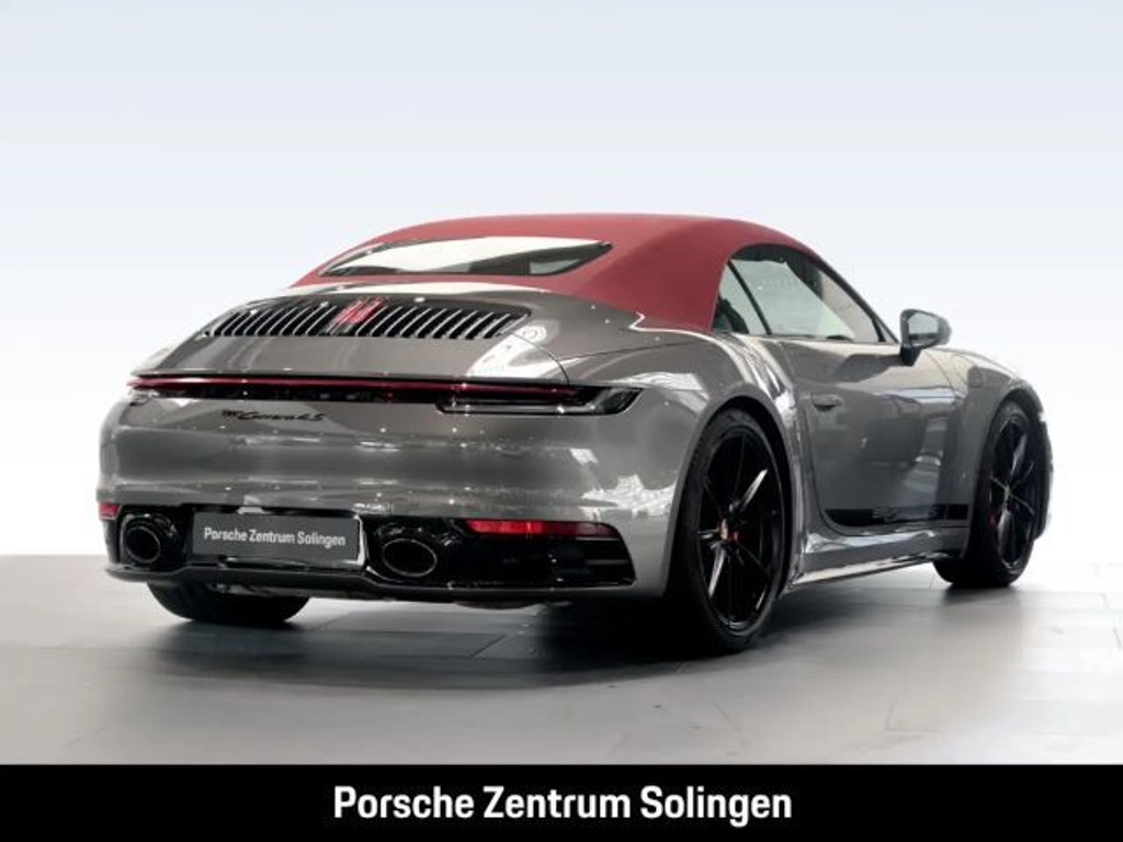 Porsche 992