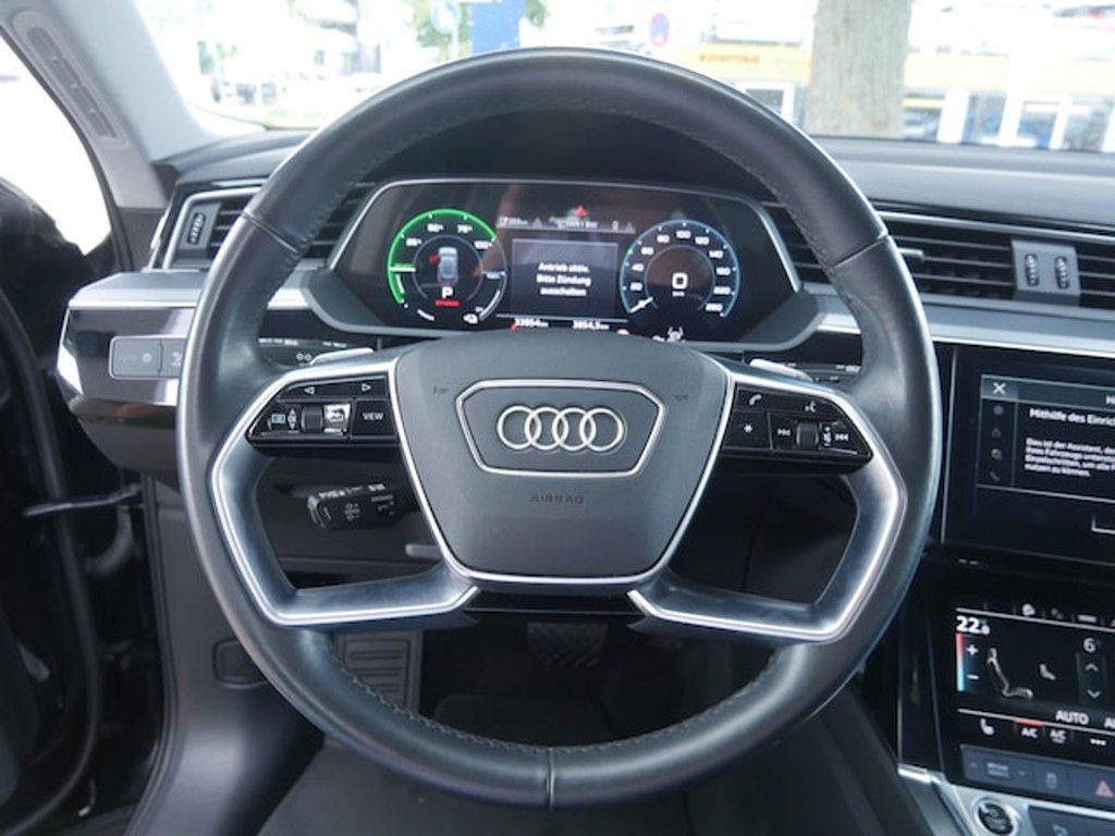 Audi e-tron