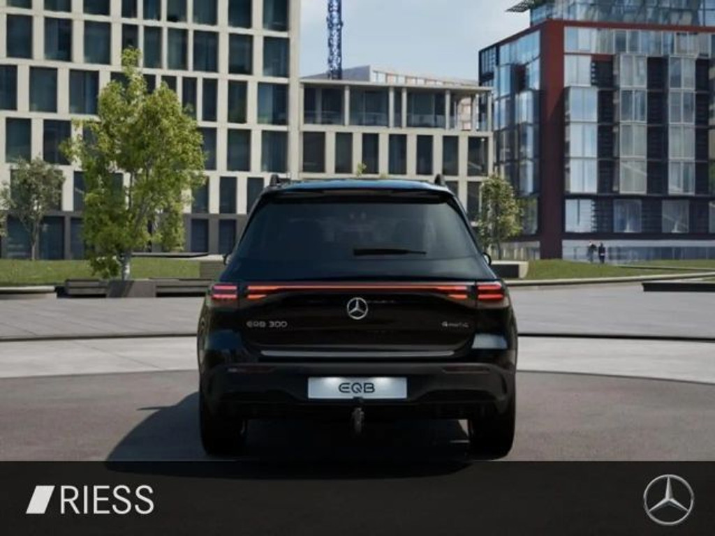 Mercedes-Benz EQB
