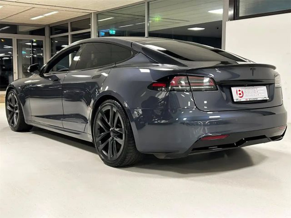 Tesla Model S