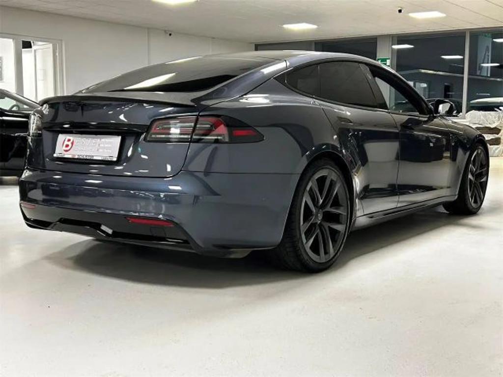 Tesla Model S